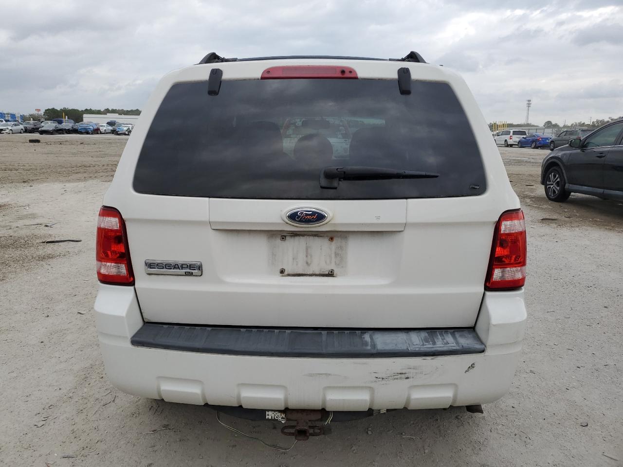 2009 Ford Escape VIN 1FMCU03769KB10929 Copart auction photo, minor dent/scratches damage thumbnail 6