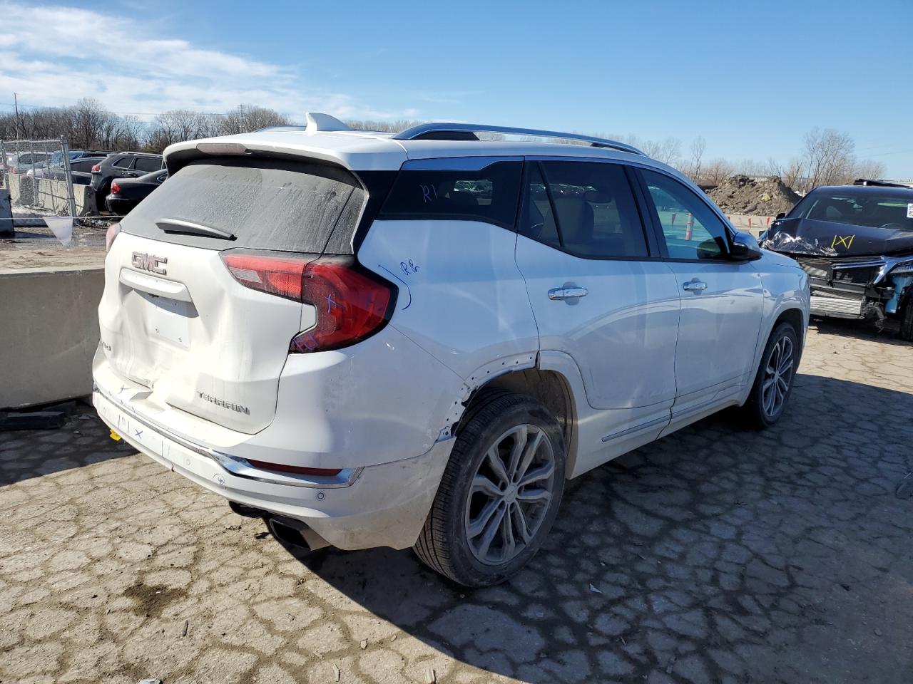 2019 GMC Terrain VIN 3GKALXEX7KL232728 Copart auction photo, rear end / side damage thumbnail 3