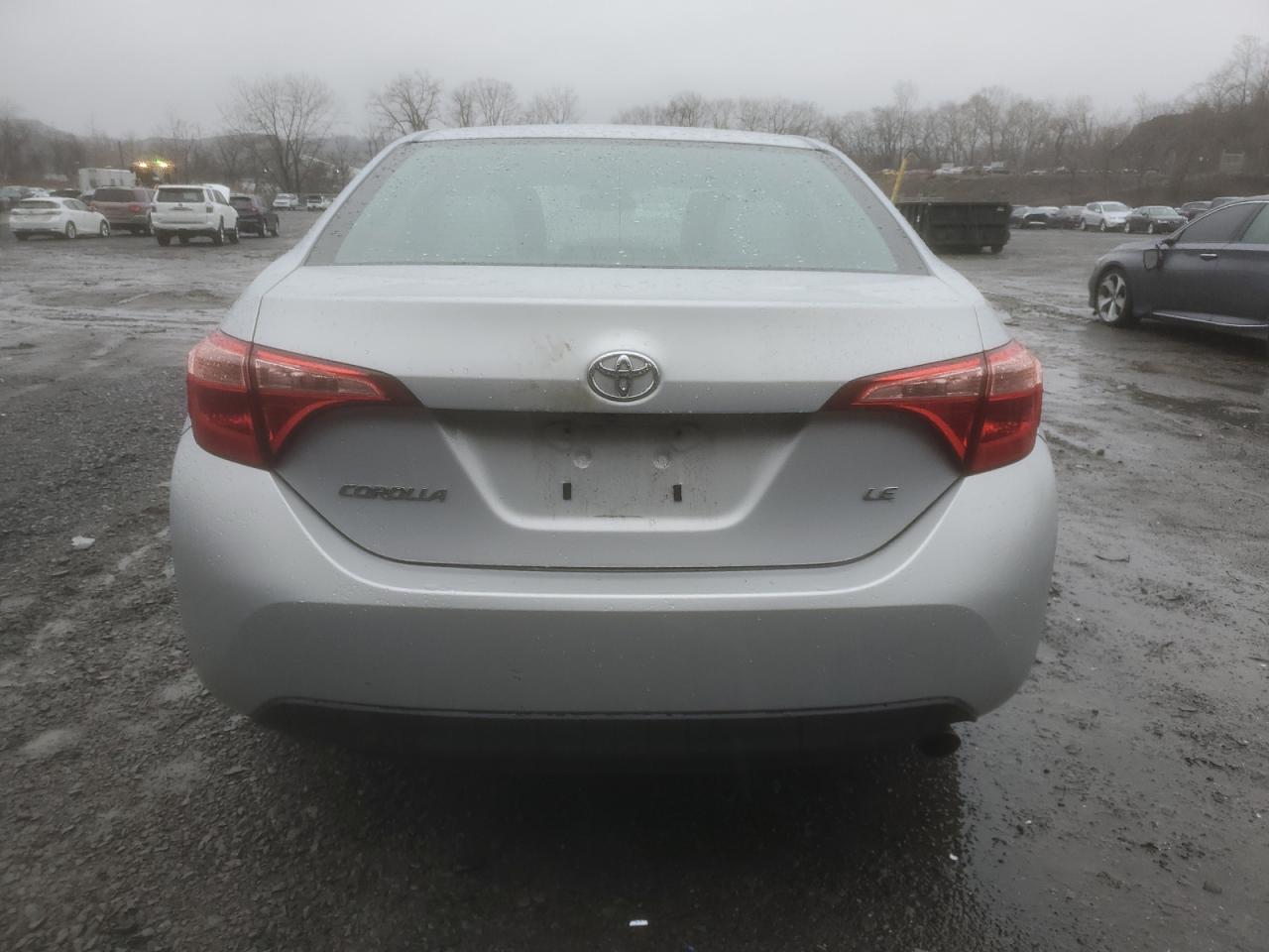 2017 Toyota Corolla VIN 2T1BURHE6HC758816 Copart auction photo, front end / minor dent/scratches damage thumbnail 6
