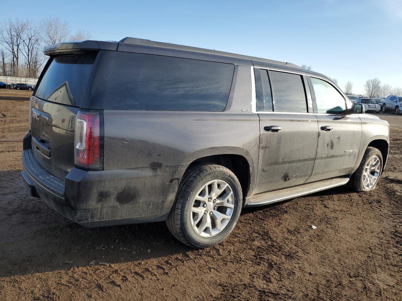 2015 GMC Yukon VIN 1GKS2HKC7FR533710 Copart auction photo, side / minor dent/scratches damage thumbnail 3