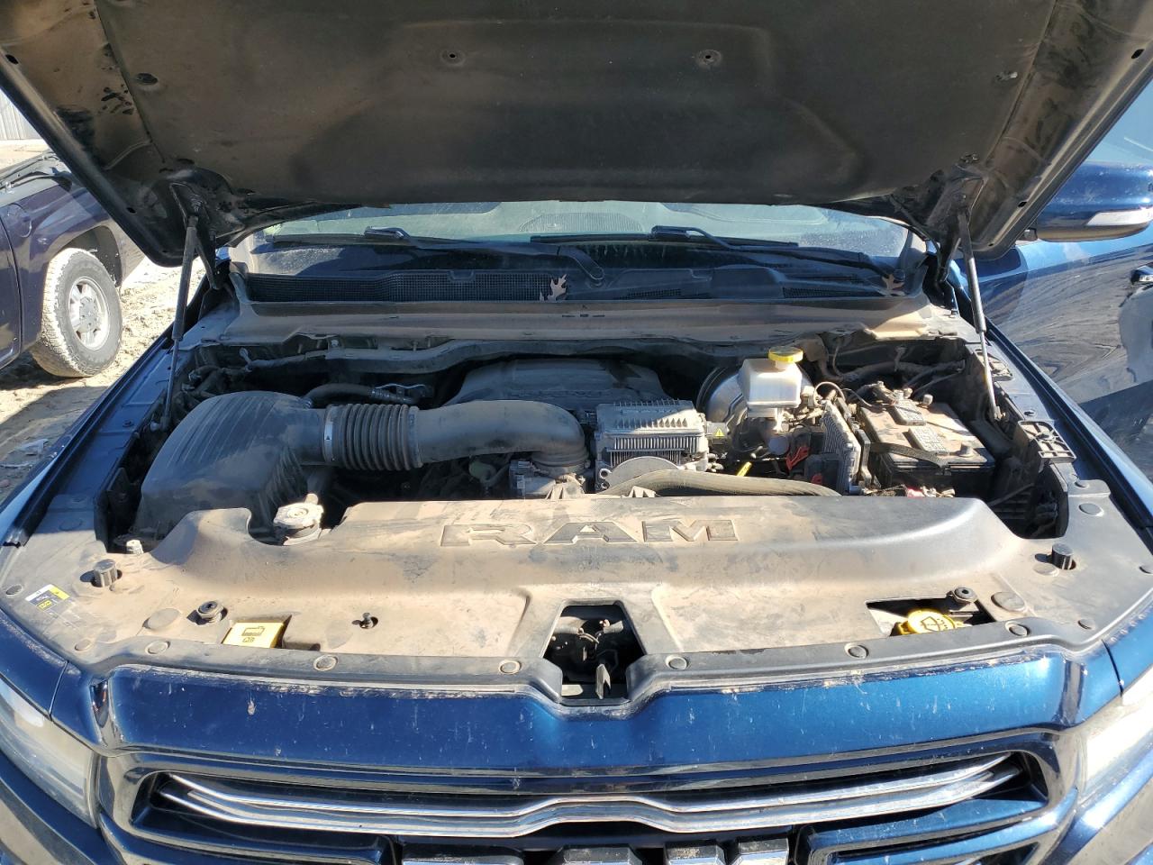 2021 RAM 1500 VIN 1C6RREJT4MN625147 Copart auction photo, side / minor dent/scratches damage thumbnail 11