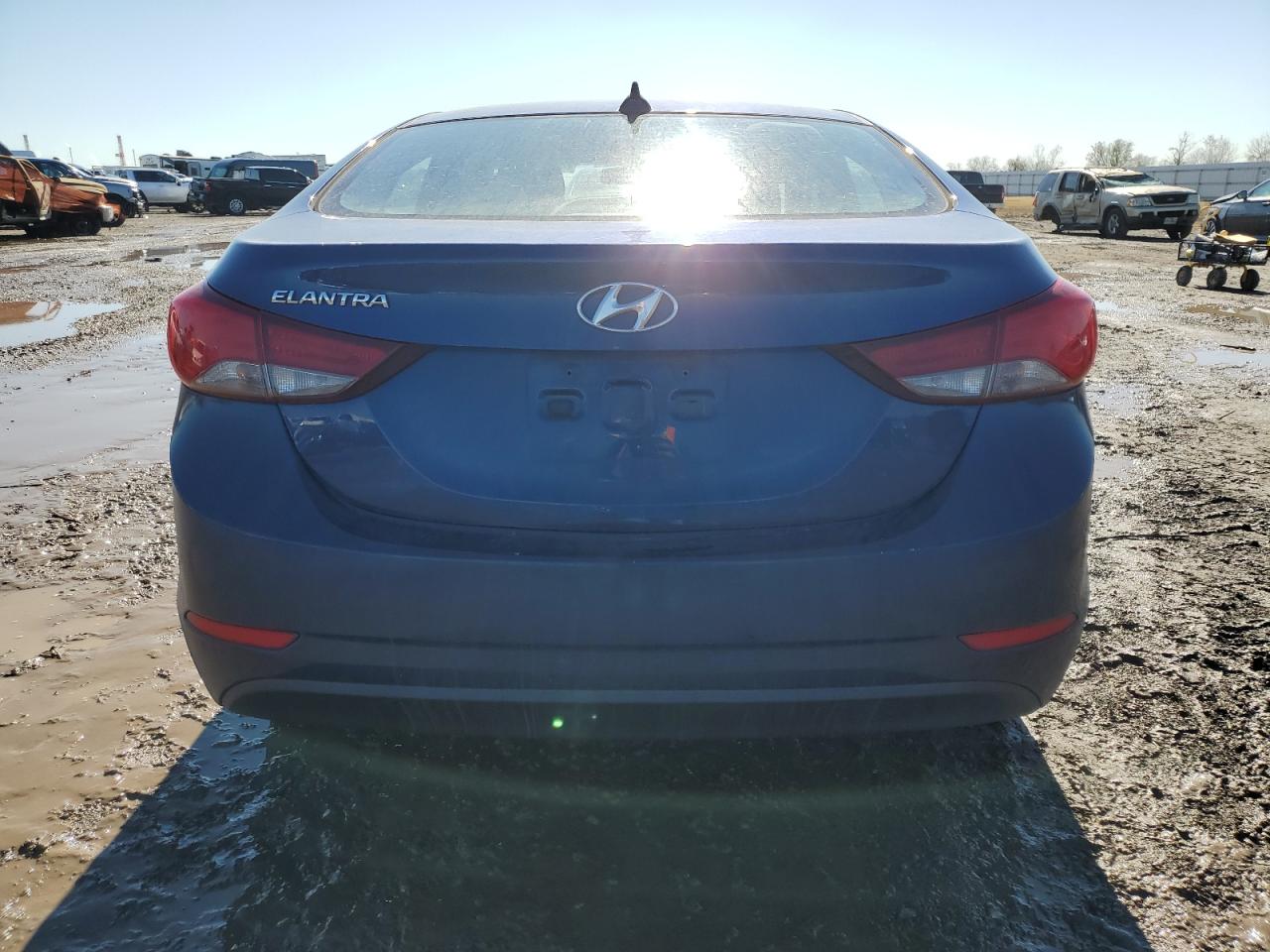 2016 Hyundai Elantra VIN 5NPDH4AE8GH737200 Copart auction photo, side / rear end damage thumbnail 6