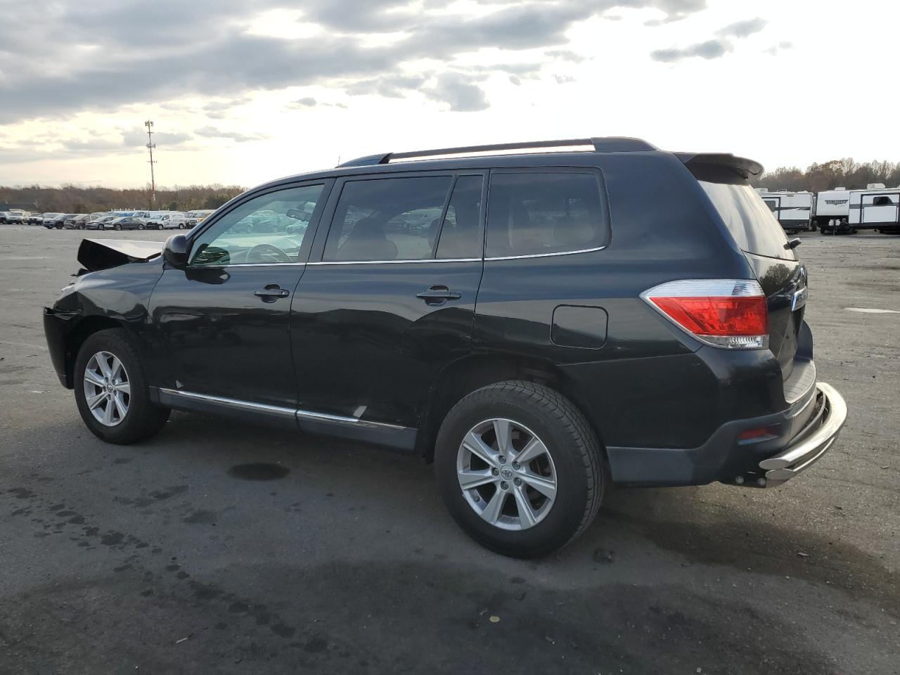 2012 Toyota Highlander VIN 5TDBK3EH9CS096411 Copart auction photo, front end damage thumbnail 2