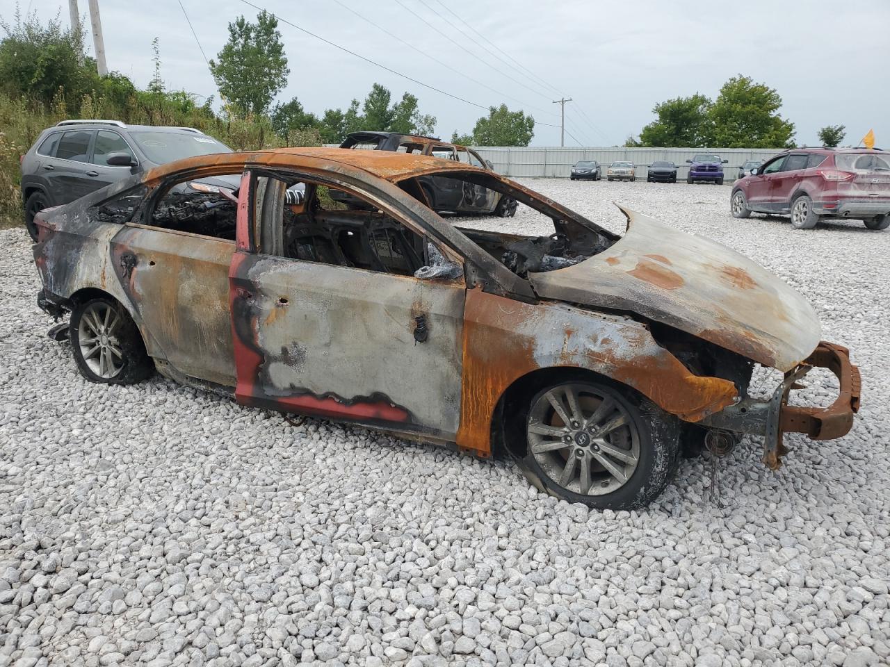 2017 Hyundai Sonata VIN 5NPE24AFXHH521669 Copart auction photo, burn damage thumbnail 4
