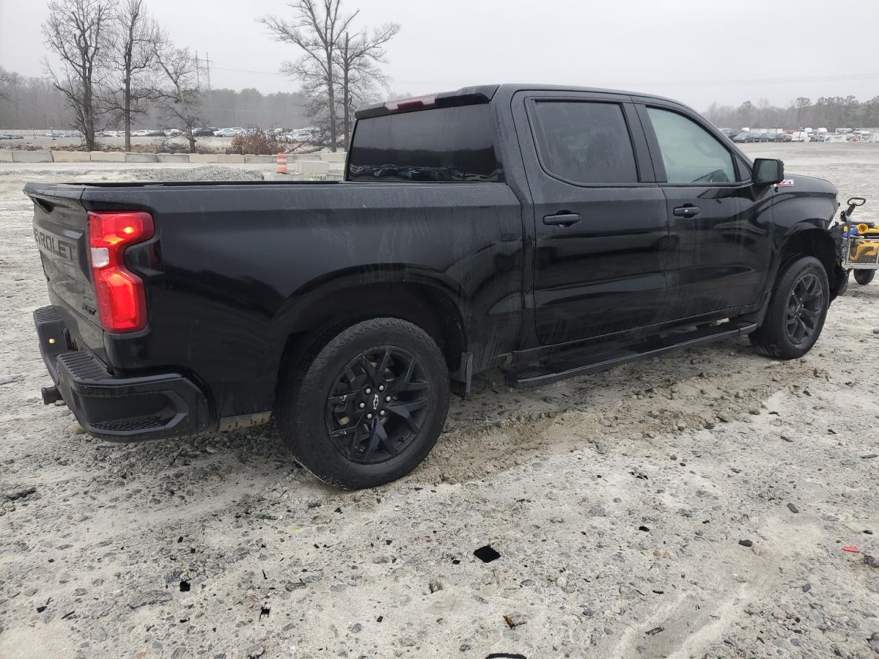 2022 Chevrolet Silverado VIN 3GCUYEED2NG185206 Copart auction photo, front end / undercarriage damage thumbnail 3