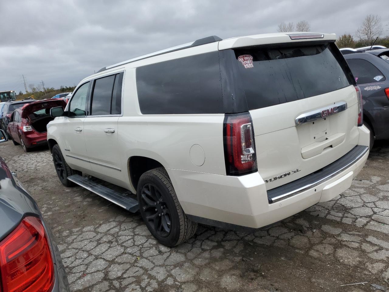 2015 GMC Yukon VIN 1GKS2JKJ8FR613975 Copart auction photo, front end damage thumbnail 2