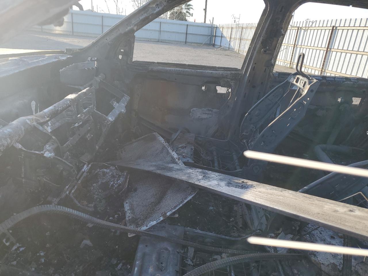 2018 RAM 2500 VIN 3C6UR5FL7JG261457 Copart auction photo, burn damage thumbnail 7