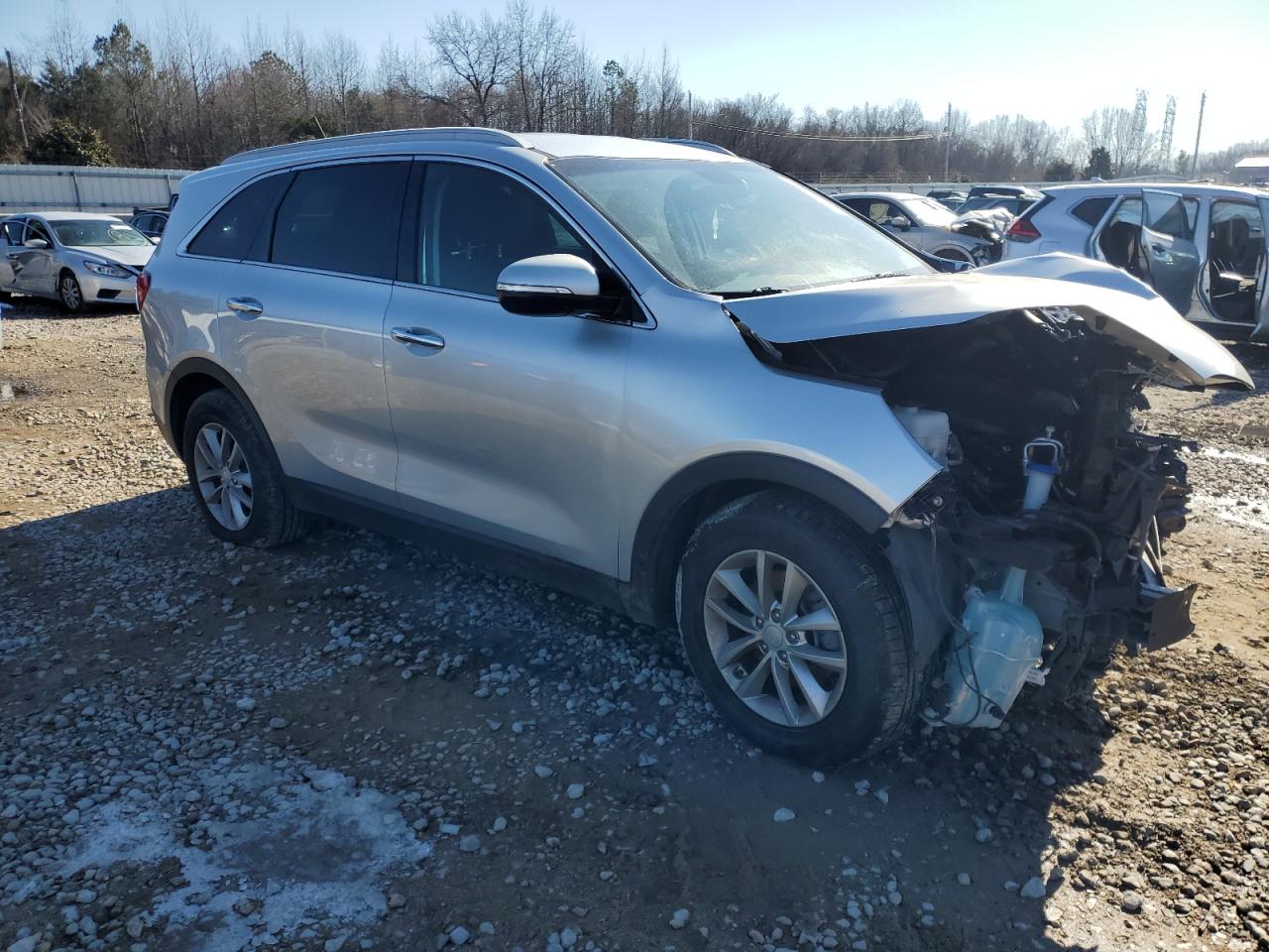 2018 KIA Sorento VIN 5XYPG4A56JG394644 Copart auction photo, front end / side damage thumbnail 4