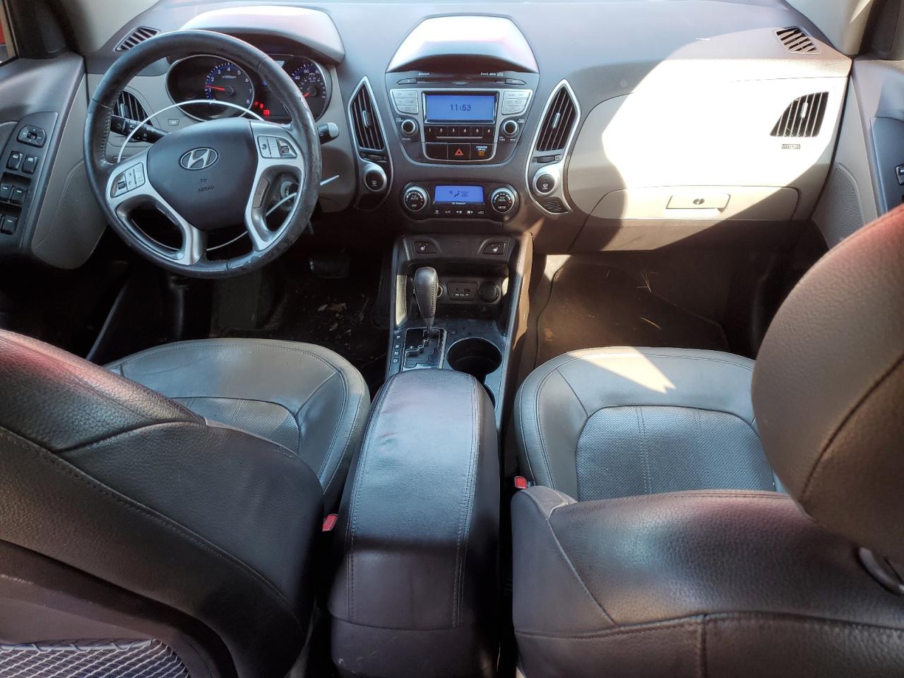 2011 Hyundai Tucson VIN KM8JU3AC7BU203333 Copart auction photo, front end / minor dent/scratches damage thumbnail 8