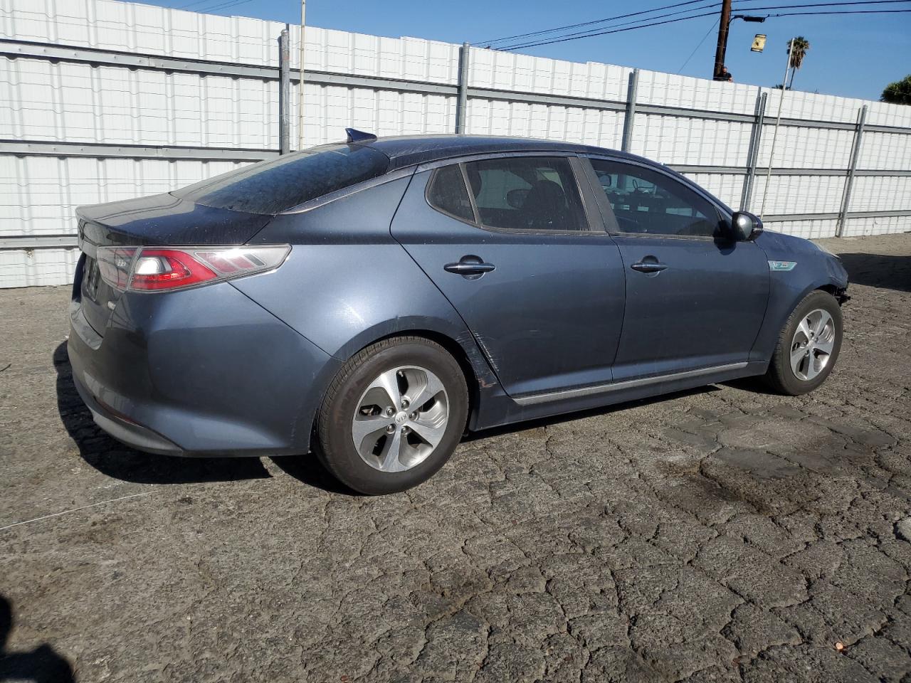 2014 KIA Optima VIN KNAGM4AD7E5068167 Copart auction photo, front end damage thumbnail 3
