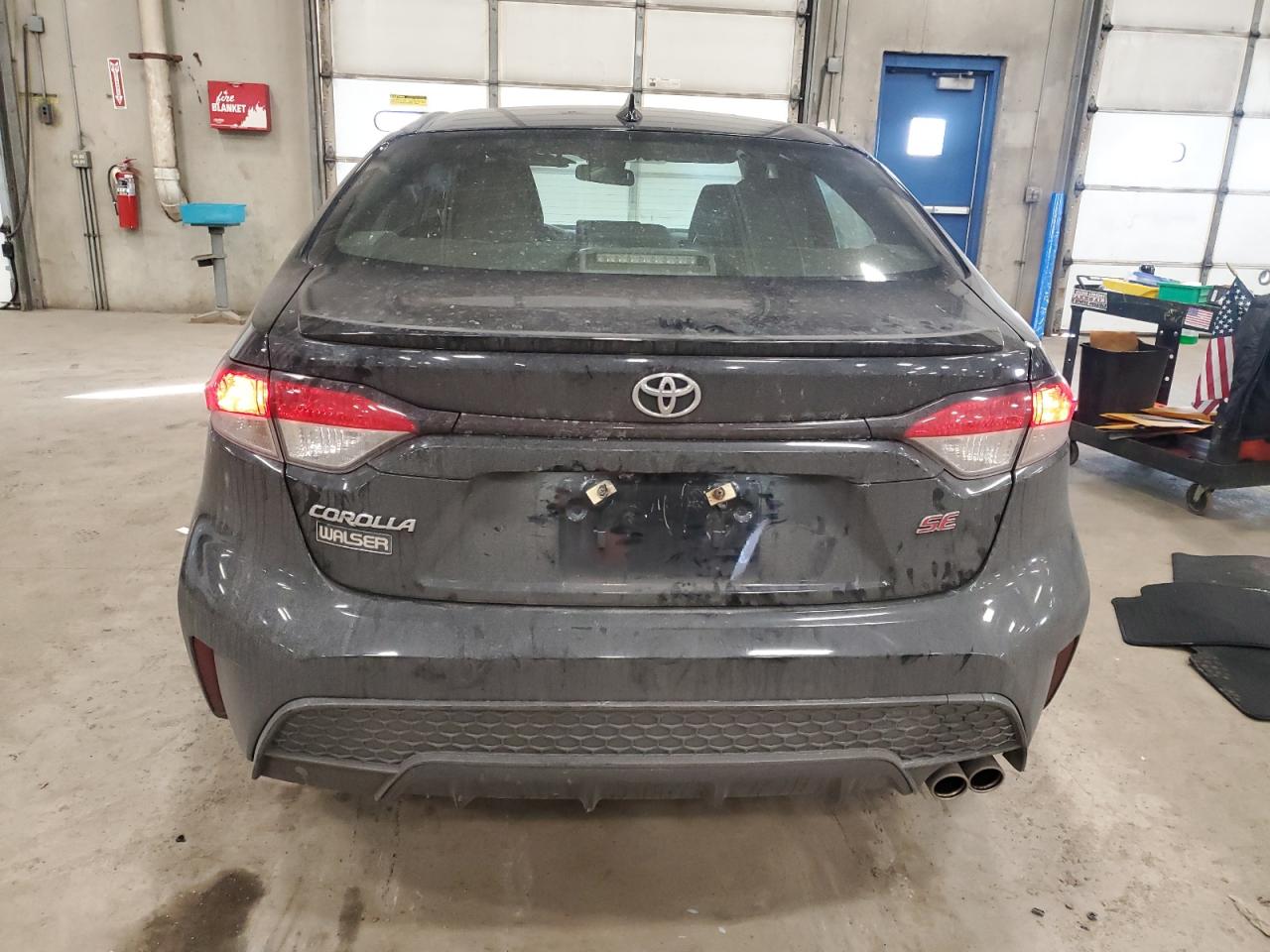2020 Toyota Corolla VIN JTDS4RCE4LJ021604 Copart auction photo, side damage thumbnail 6