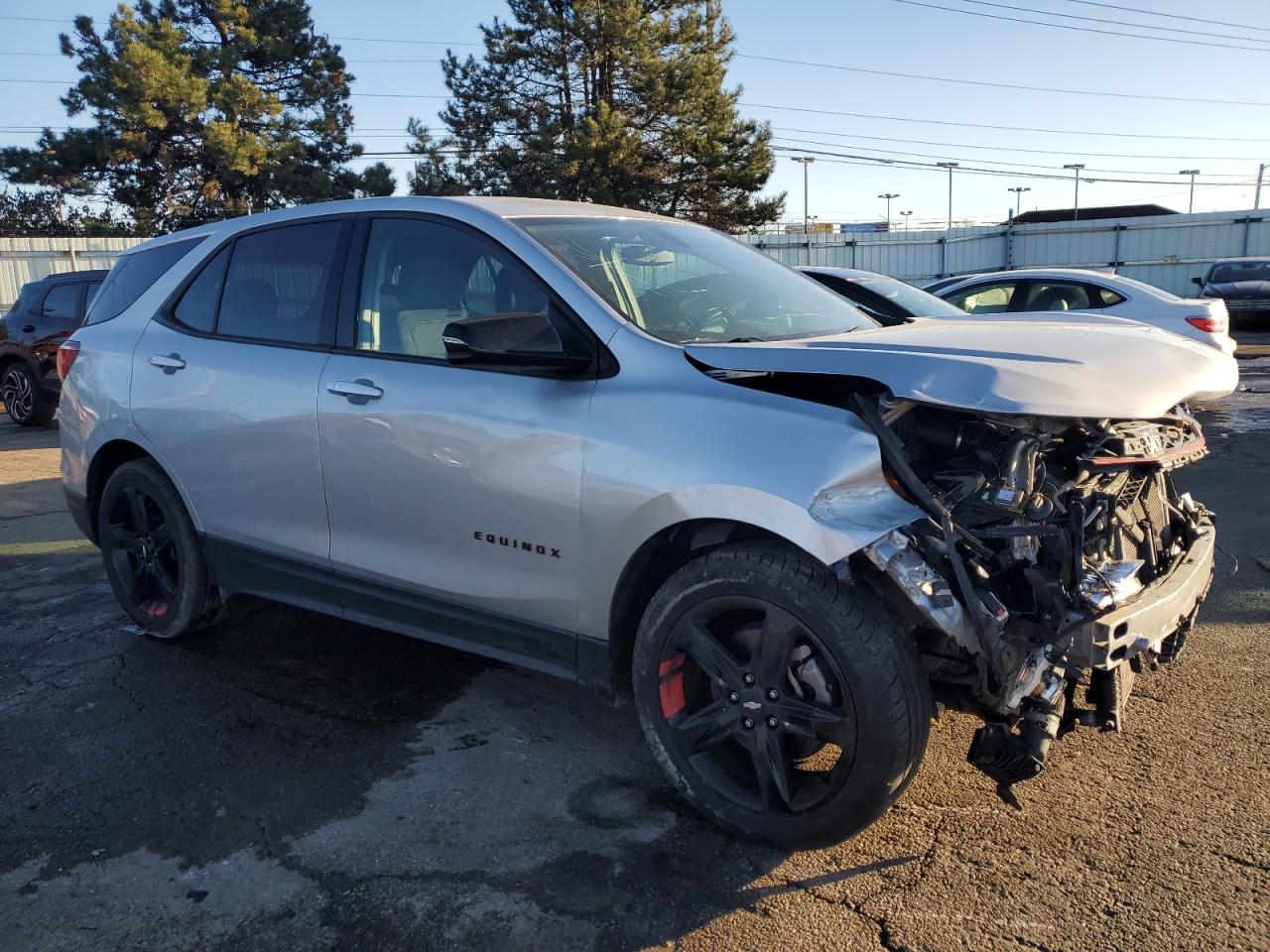2019 Chevrolet Equinox VIN 2GNAXLEX1K6149221 Copart auction photo, front end damage thumbnail 4