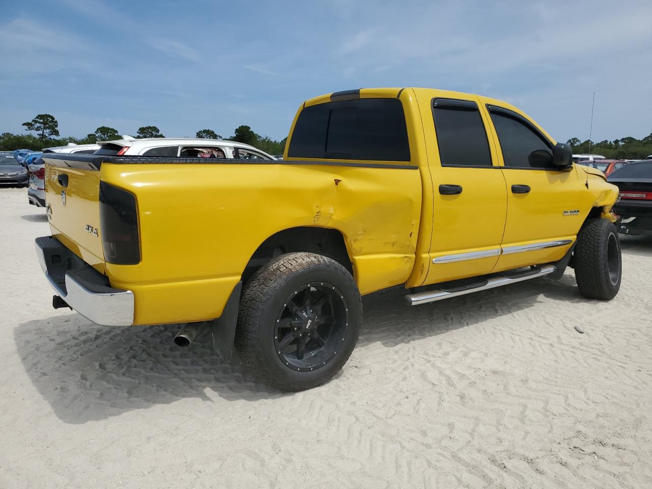 2008 Dodge RAM VIN 1D7HU18N48S523069 Copart auction photo, front end / hail damage thumbnail 3