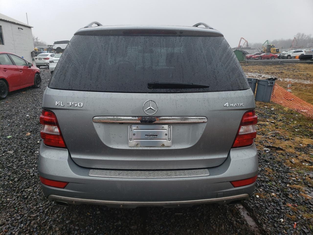 2011 Mercedes-Benz M-klasse VIN 4JGBB8GBXBA625393 Copart auction photo, front end damage thumbnail 6