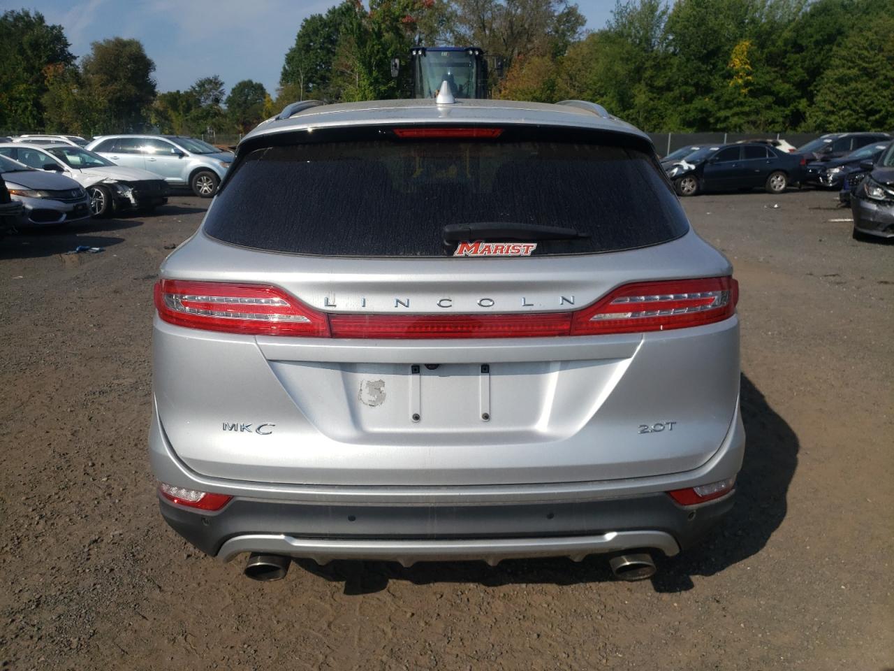 2017 Lincoln MKC VIN 5LMCJ1C95HUL23953 Copart auction photo, front end / minor dent/scratches damage thumbnail 6