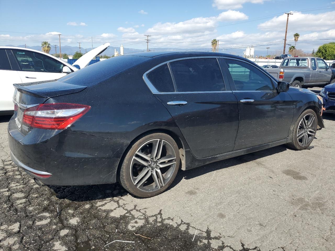 2017 Honda Accord VIN 1HGCR2F13HA002105 Copart auction photo, front end damage thumbnail 3