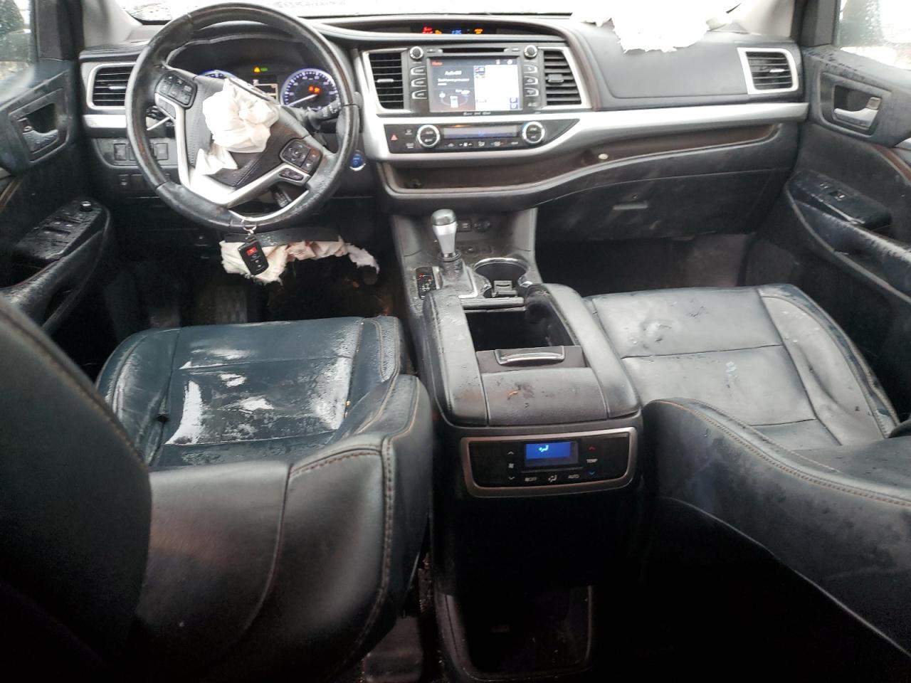 2018 Toyota Highlander VIN 5TDJGRFH6JS045041 Copart auction photo, front end damage thumbnail 8