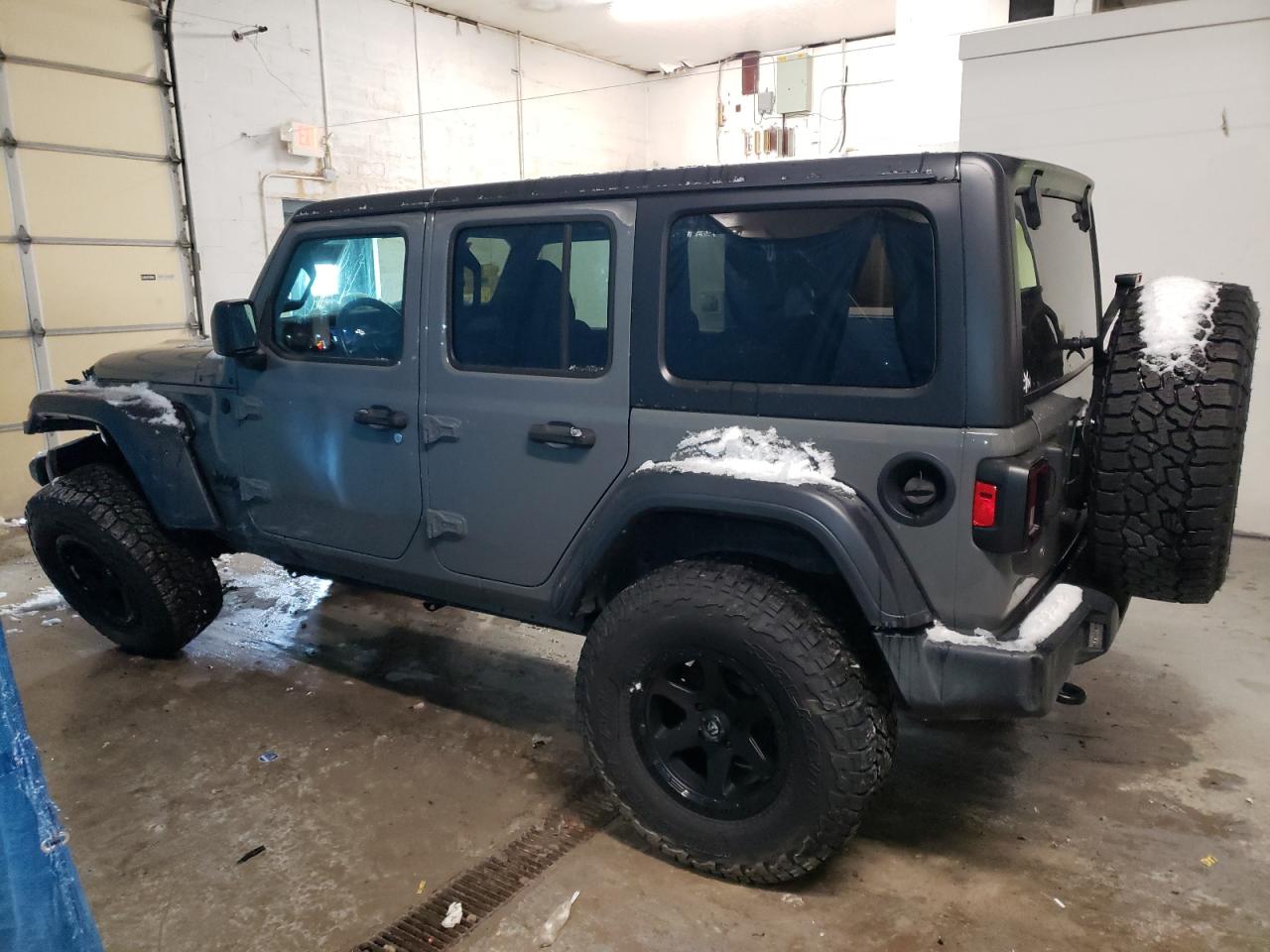 2020 Jeep Wrangler VIN 1C4HJXDG6LW196351 Copart auction photo, undercarriage / side damage thumbnail 2
