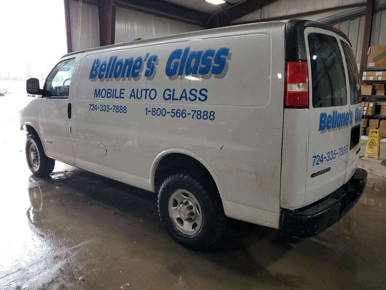 2005 Chevrolet Express VIN 1GCGG25V851121970 Copart auction photo, front end / side damage thumbnail 2