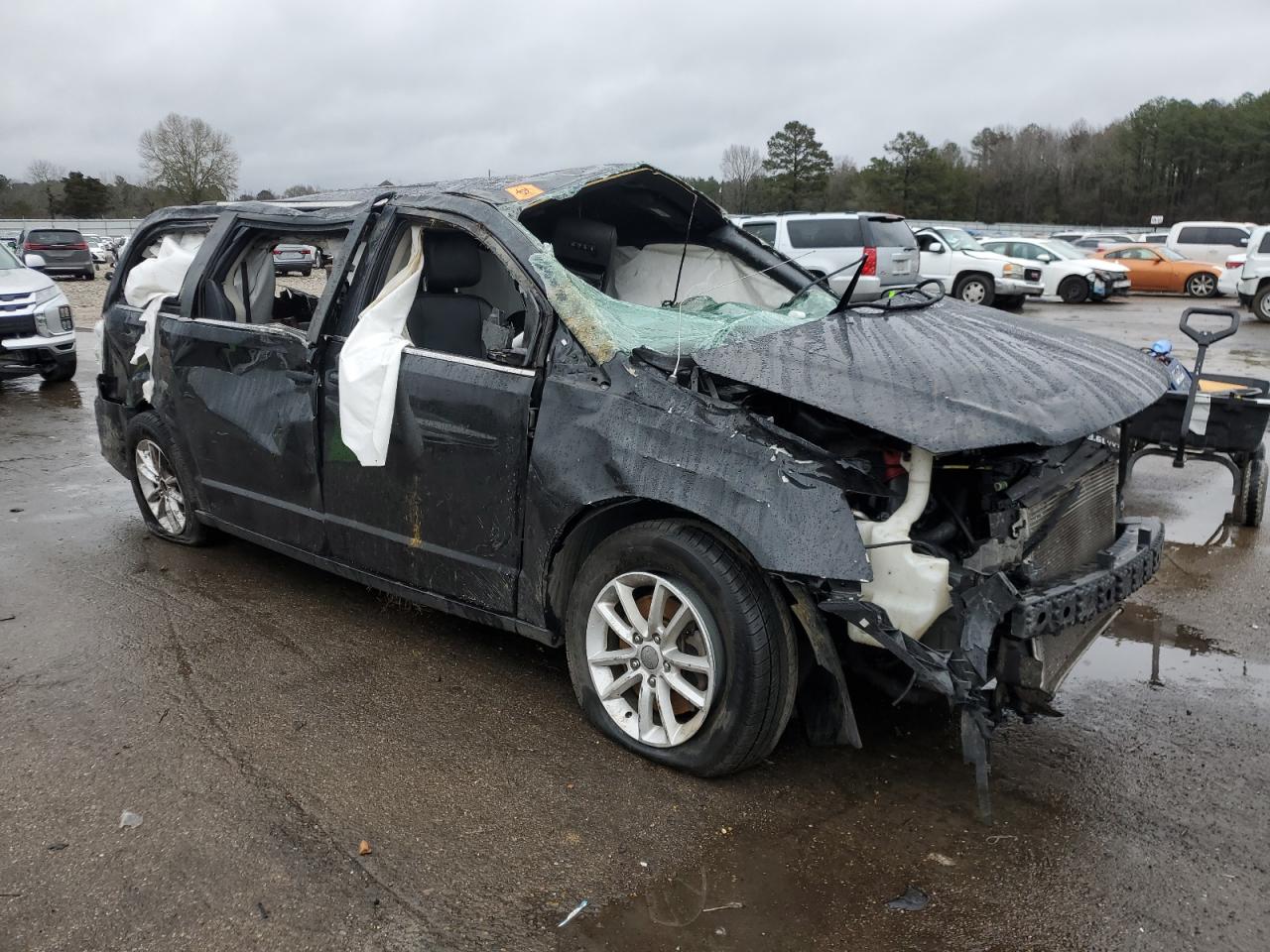 2019 Dodge Caravan VIN 2C4RDGCG9KR512135 Copart auction photo, all over / frame damage damage thumbnail 4