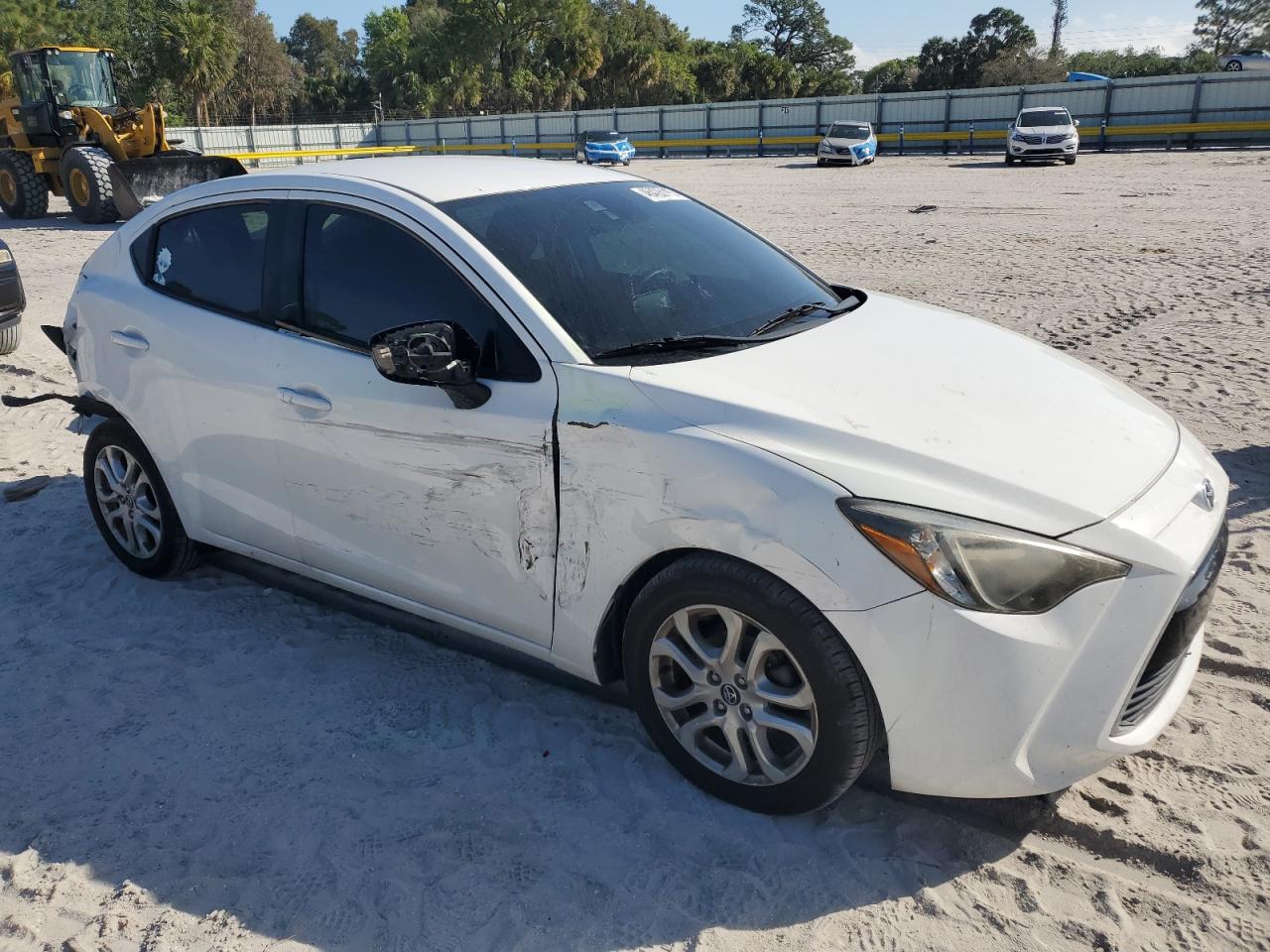 2017 Toyota Yaris VIN 3MYDLBYV9HY150762 Copart auction photo, rear end / side damage thumbnail 4