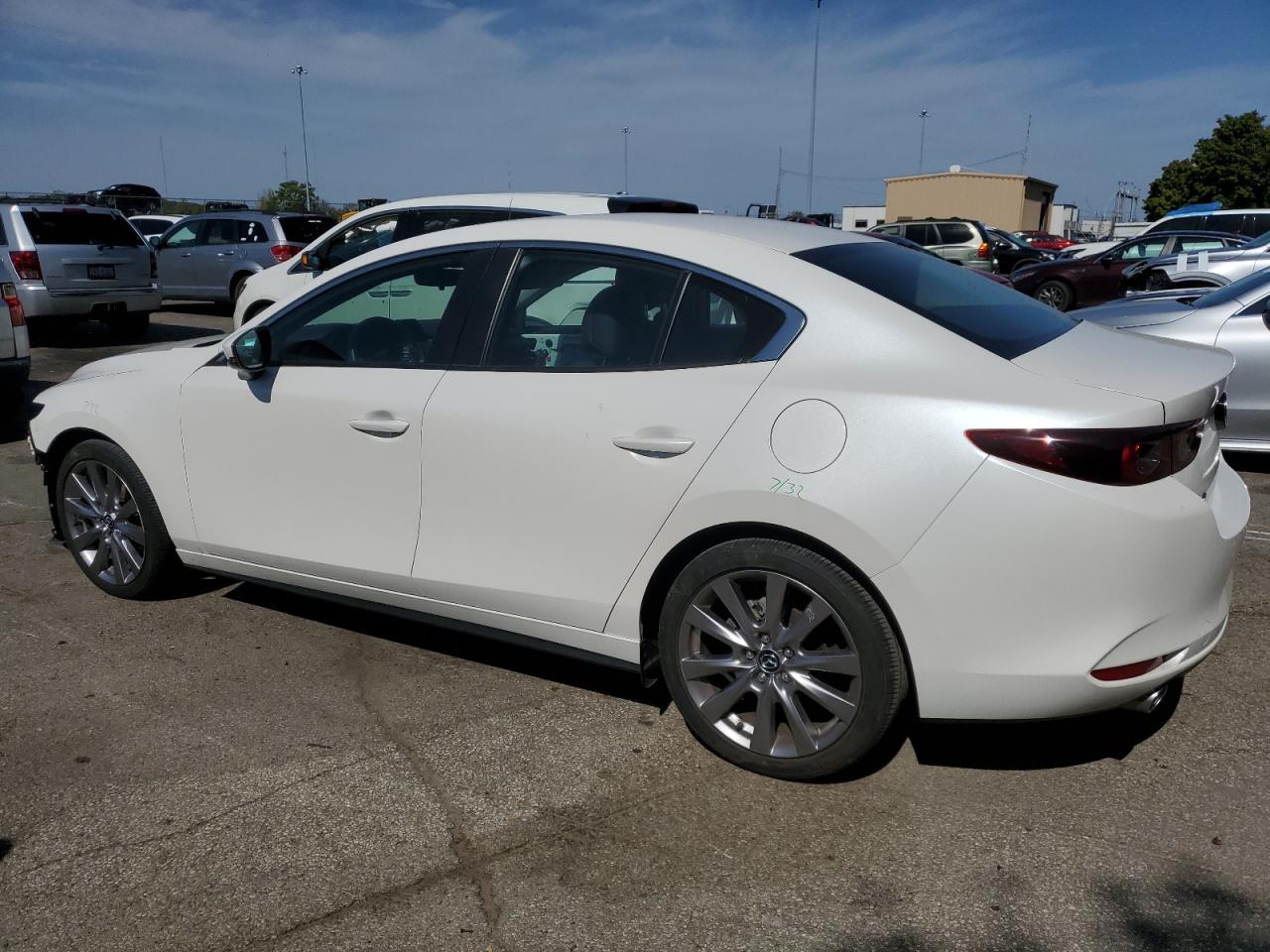 2022 Mazda 3 VIN 3MZBPABL0NM302942 Copart auction photo, front end / side damage thumbnail 2