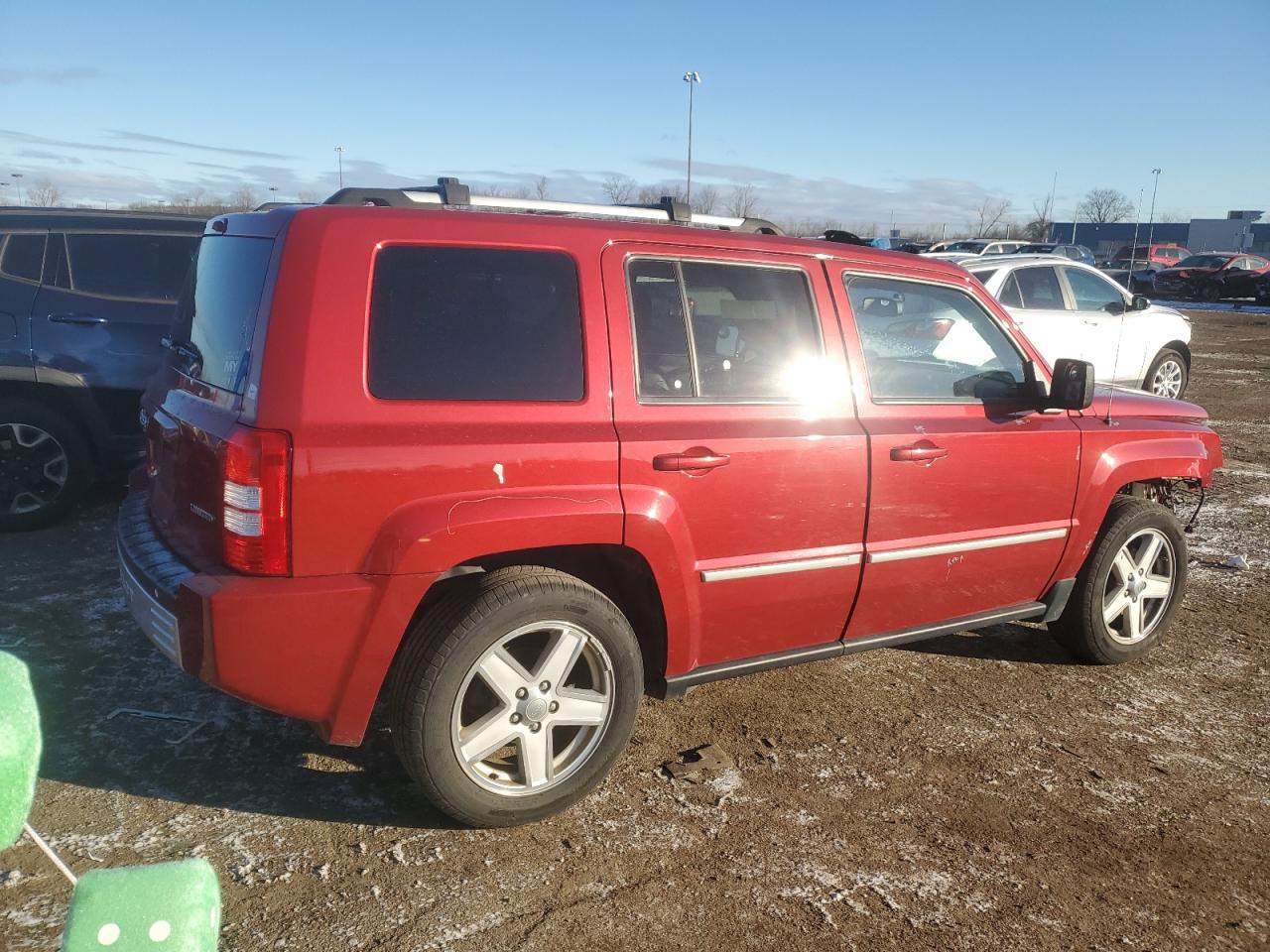 2010 Jeep Liberty (Patriot) VIN 1J4NF4GB6AD555607 Copart auction photo, front end / undercarriage damage thumbnail 3