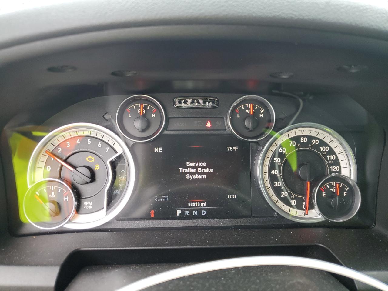 2015 RAM 1500 VIN 3C6JR6AT2FG517348 Copart auction photo, front end damage thumbnail 9