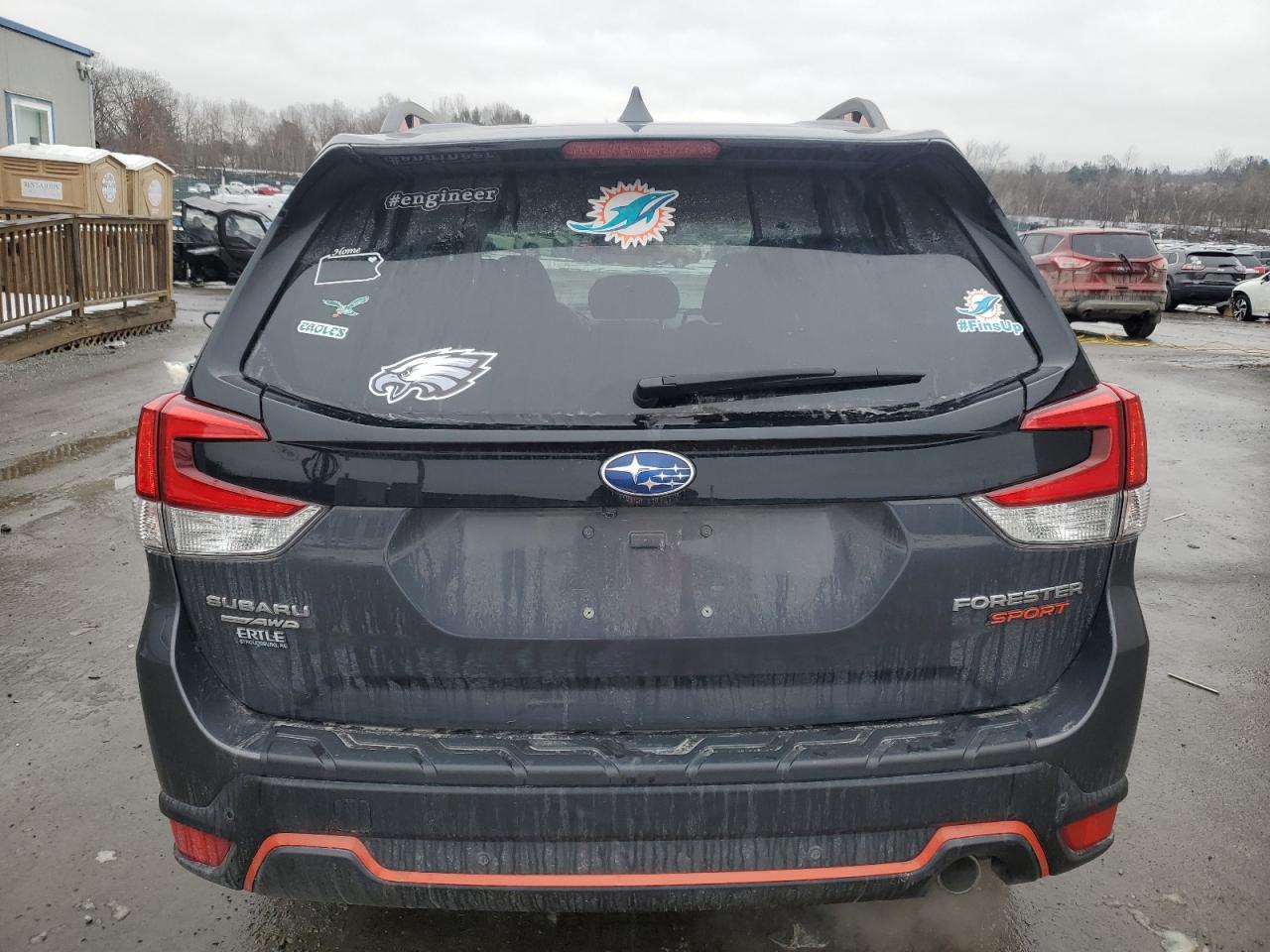 2020 Subaru Forester VIN JF2SKARCXLH602062 Copart auction photo, front end / side damage thumbnail 6