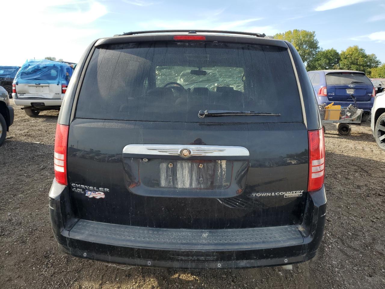 2010 Chrysler Town & Country VIN 2A4RR5DX3AR436828 Copart auction photo, front end / top/roof damage thumbnail 6
