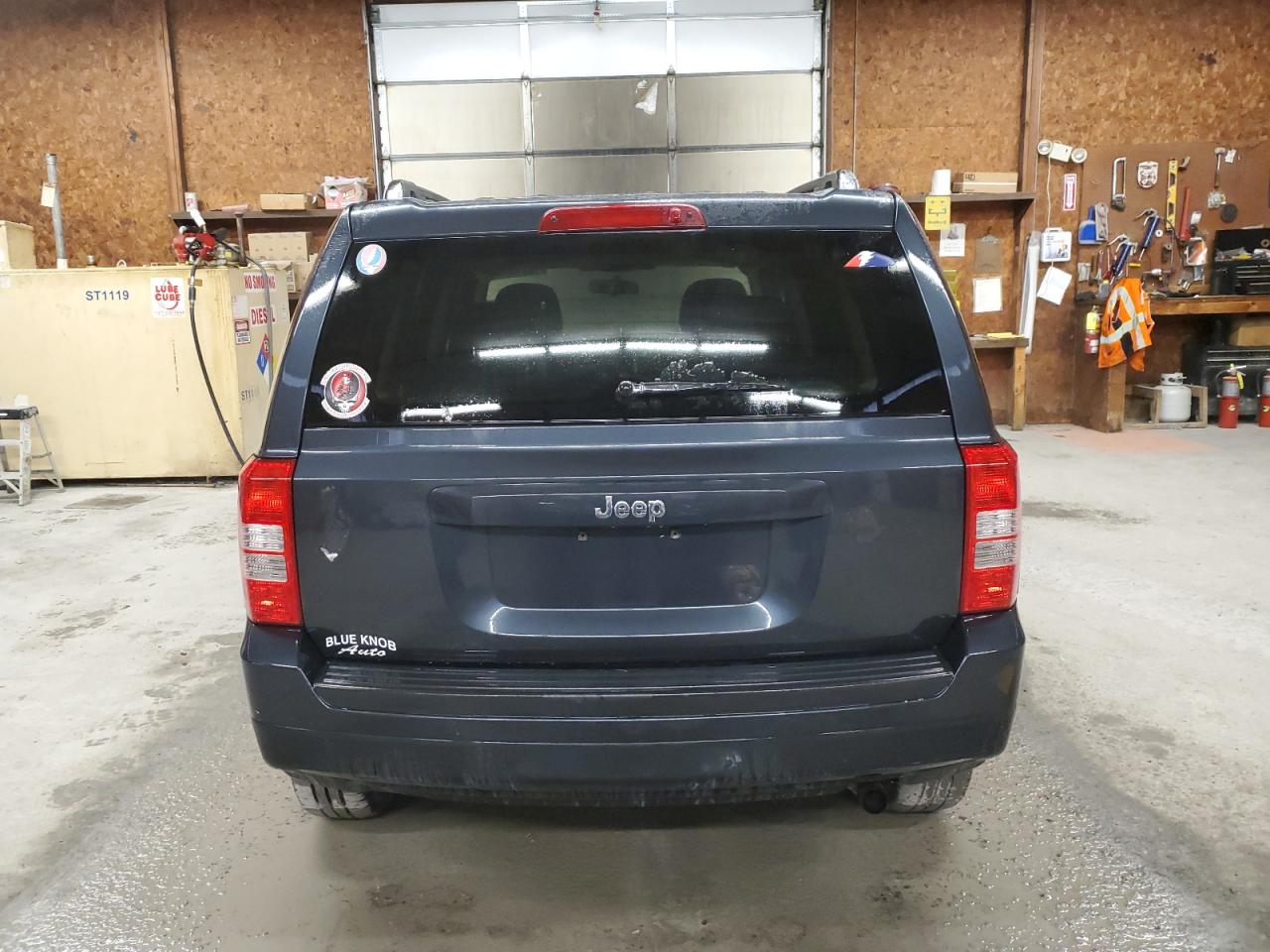 2015 Jeep Liberty (Patriot) VIN 1C4NJPBA7FD124253 Copart auction photo, side damage thumbnail 6
