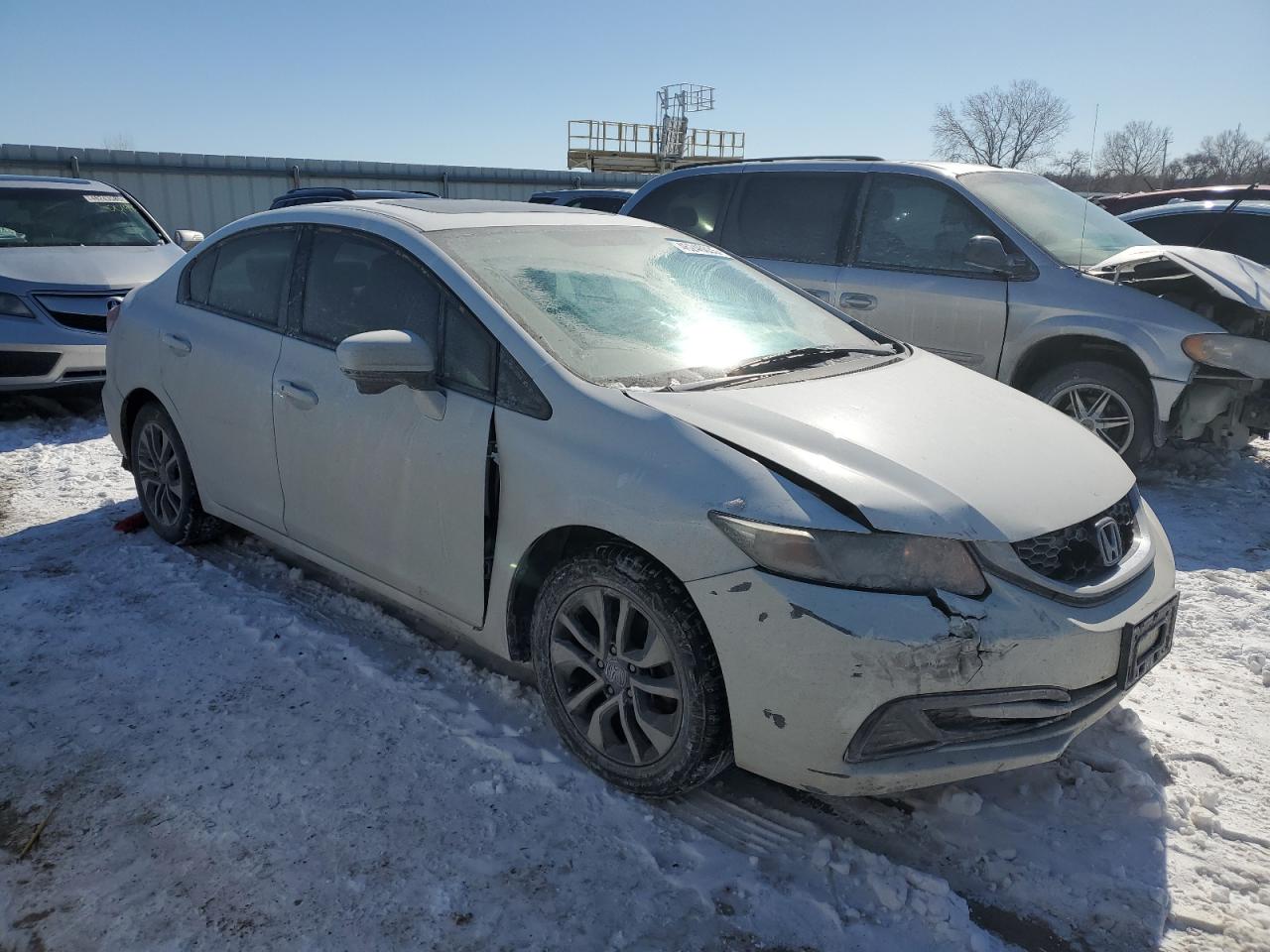 2015 Honda Civic VIN 19XFB2F8XFE069484 Copart auction photo, front end / side damage thumbnail 4