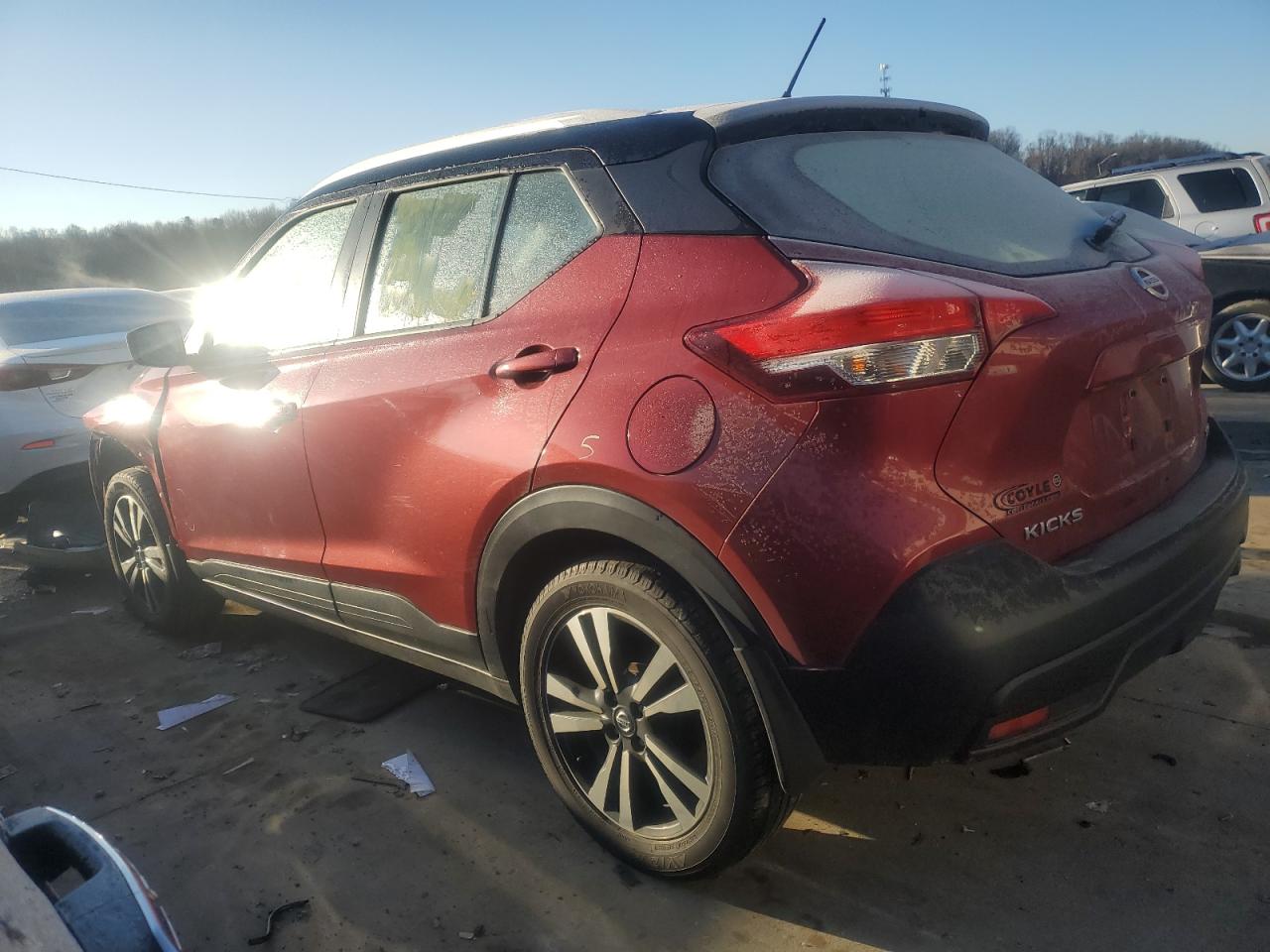 2019 Nissan Kicks VIN 3N1CP5CUXKL530344 Copart auction photo, front end damage thumbnail 2
