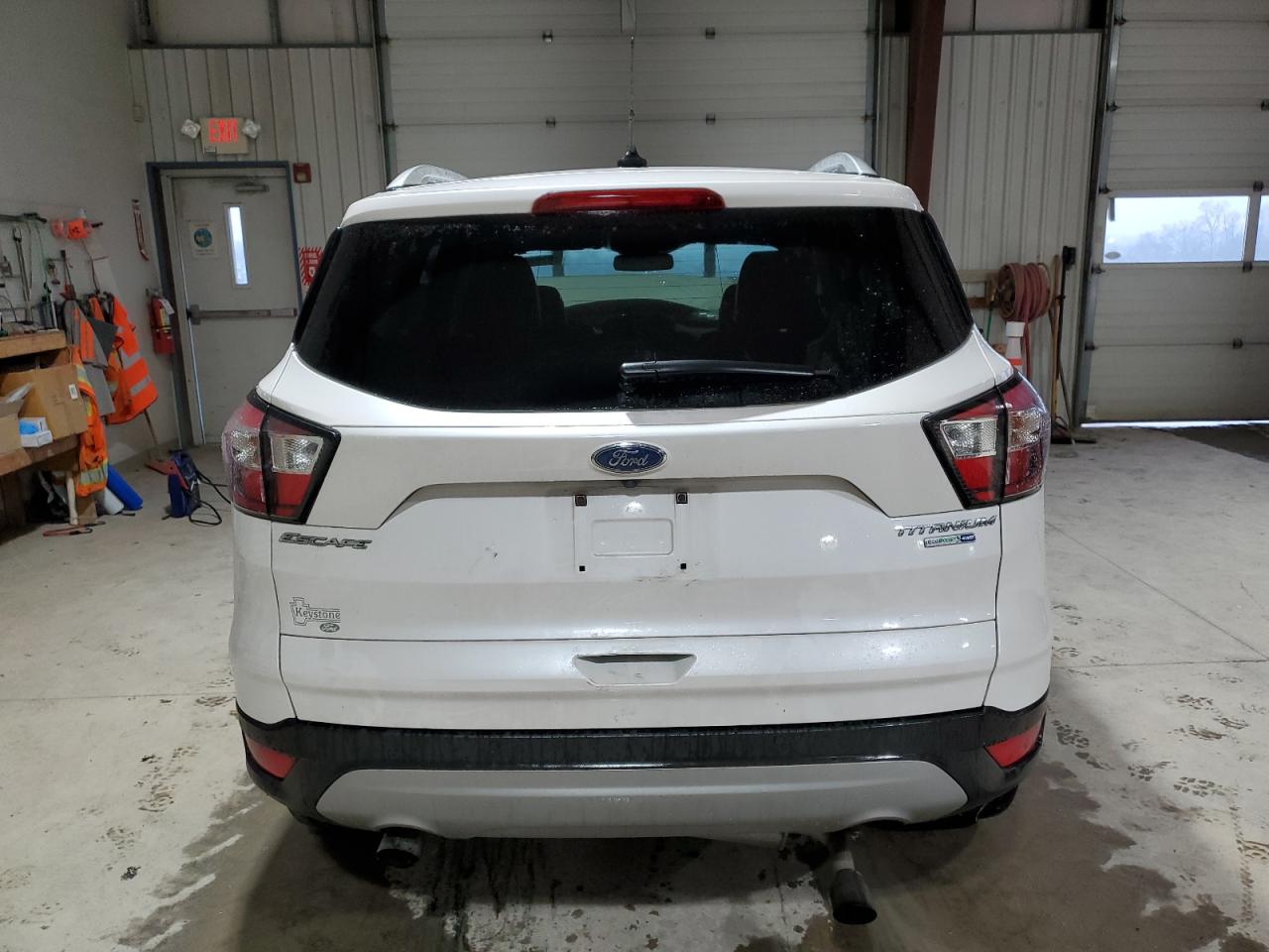 2018 Ford Escape VIN 1FMCU9J9XJUD15591 Copart auction photo, front end damage thumbnail 6