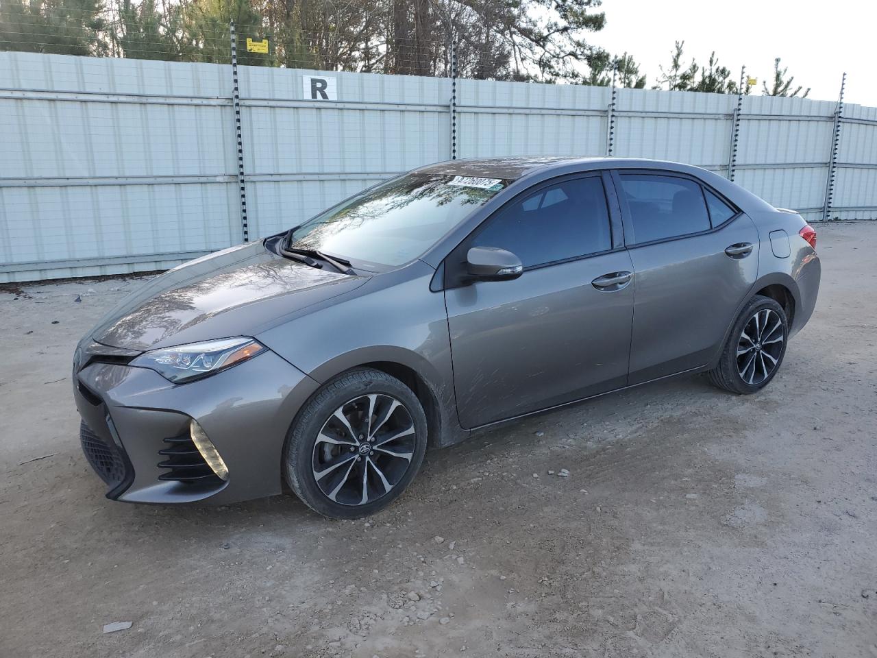 2018 Toyota Corolla VIN 5YFBURHE3JP774624