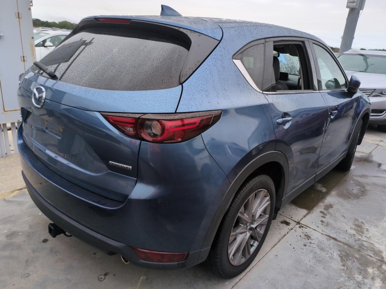 2020 Mazda CX-5 VIN JM3KFBDM7L1850360 Copart auction photo, water/flood damage thumbnail 3
