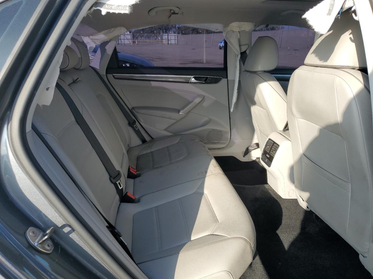 2017 Volkswagen Passat VIN 1VWBT7A36HC081059 Copart auction photo, front end damage thumbnail 11