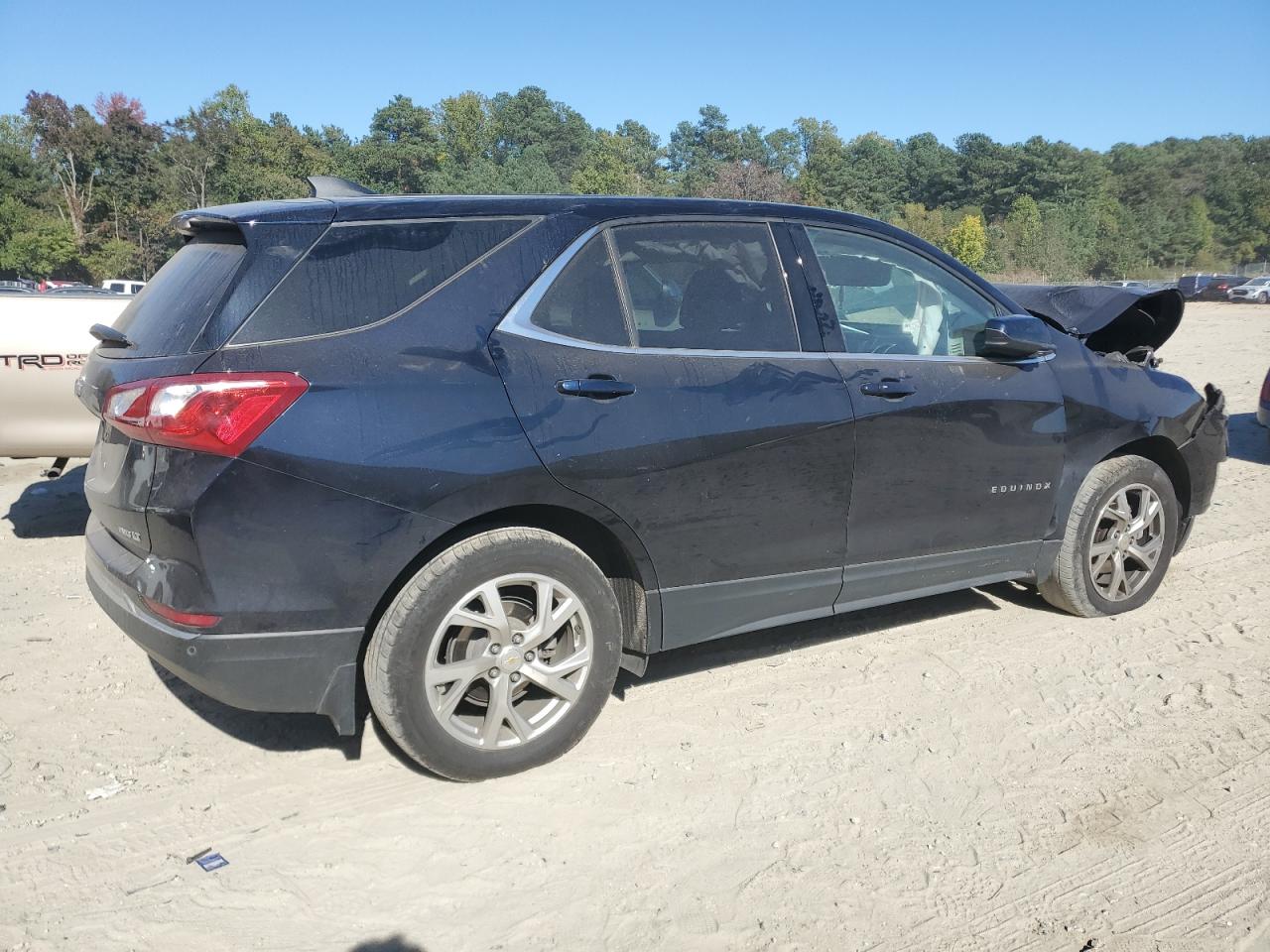 2020 Chevrolet Equinox VIN 2GNAXUEV4L6240408 Copart auction photo, front end damage thumbnail 3