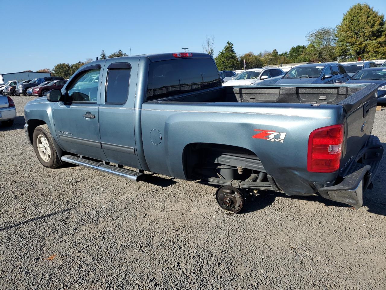 2013 Chevrolet Silverado VIN 1GCRKSE72DZ372377 Copart auction photo, side / undercarriage damage thumbnail 2