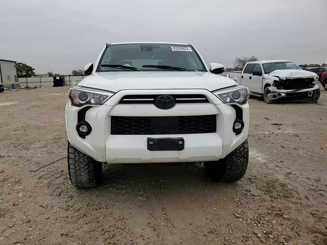 2022 Toyota 4Runner VIN JTENU5JR0N6001430 Copart auction photo, minor dent/scratches damage thumbnail 12