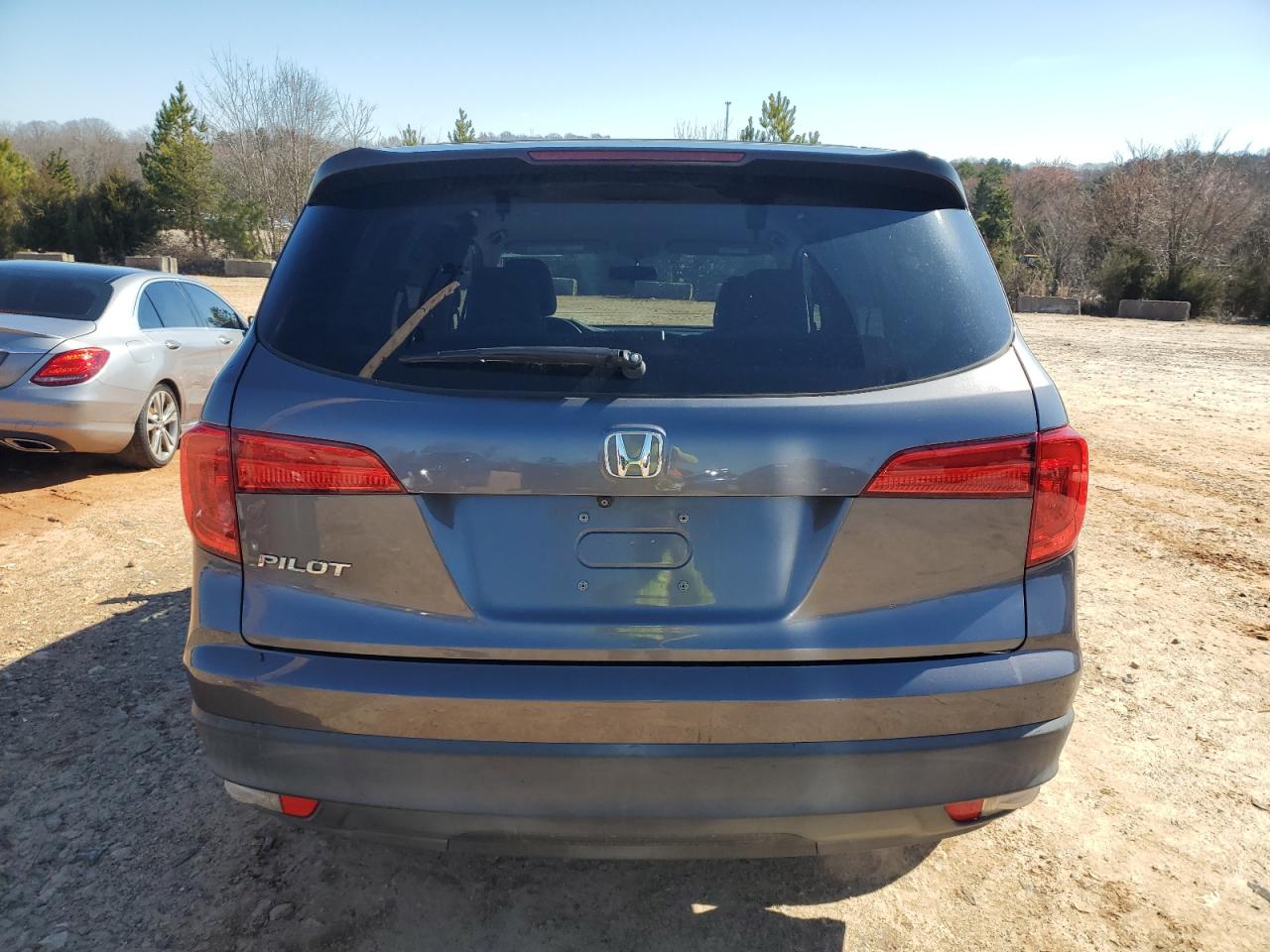 2018 Honda Pilot VIN 5FNYF5H17JB026495 Copart auction photo, side damage thumbnail 6