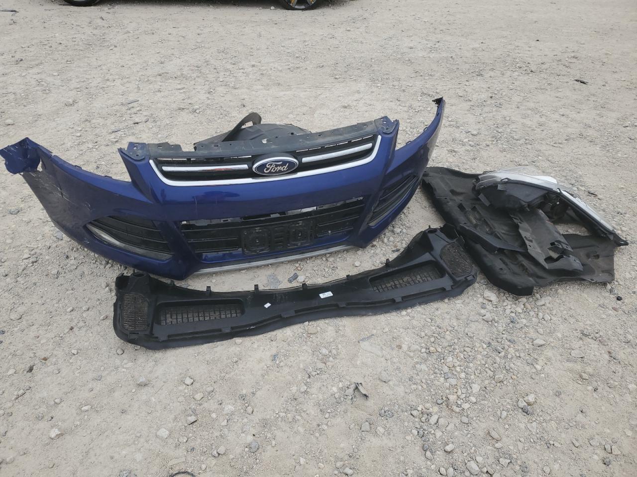 2015 Ford Escape VIN 1FMCU0J99FUA87568 Copart auction photo, front end / side damage thumbnail 13