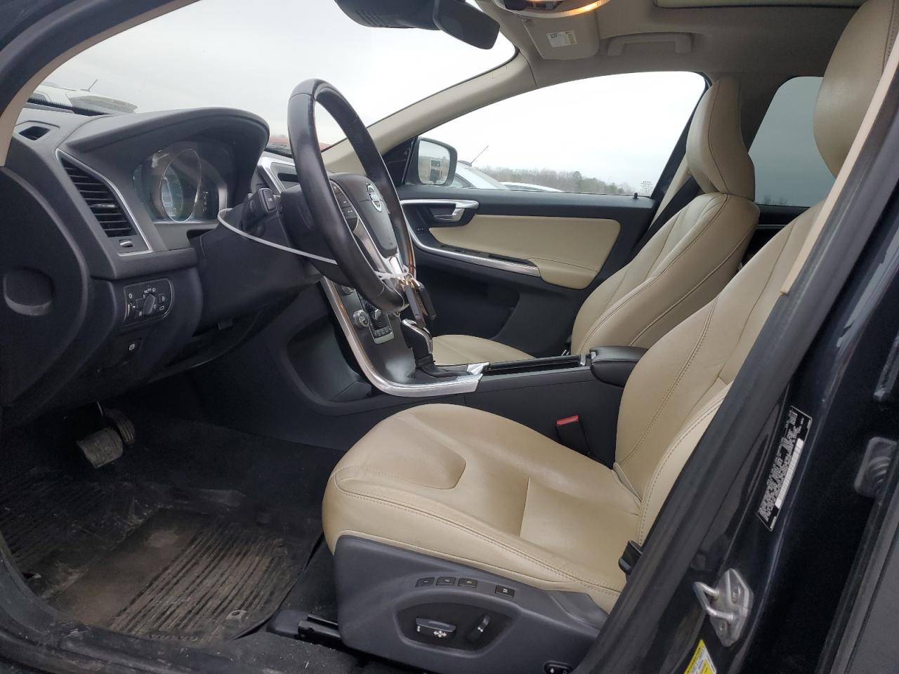 2016 Volvo XC60 VIN YV4612RK9G2864273 Copart auction photo, front end damage thumbnail 7