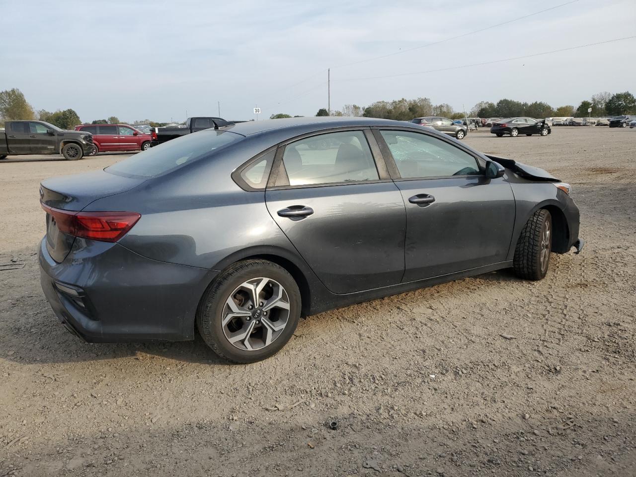 2019 KIA Forte VIN 3KPF24AD2KE137044 Copart auction photo, front end / side damage thumbnail 3