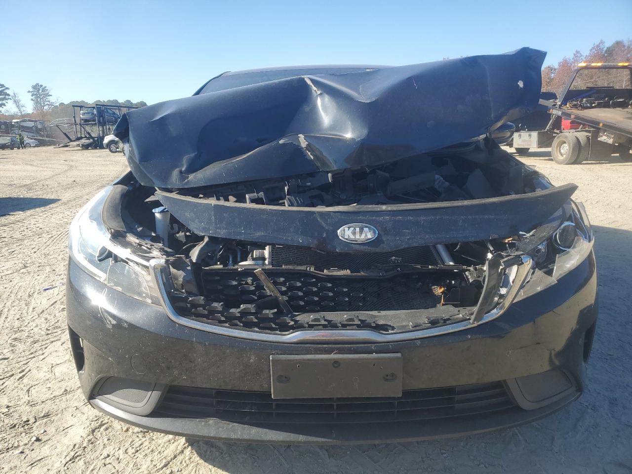 2018 KIA Forte VIN 3KPFK4A73JE190831 Copart auction photo, front end damage thumbnail 5