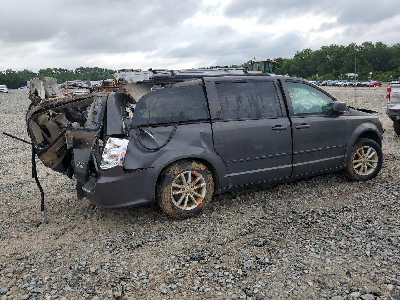 2015 Dodge Caravan VIN 2C4RDGCG0FR535745 Copart auction photo, all over damage thumbnail 3