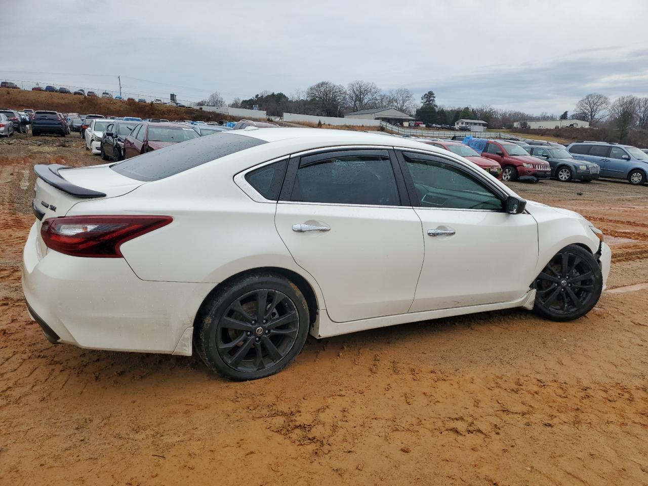 2018 Nissan Altima VIN 1N4AL3AP5JC158090 Copart auction photo, front end / undercarriage damage thumbnail 3