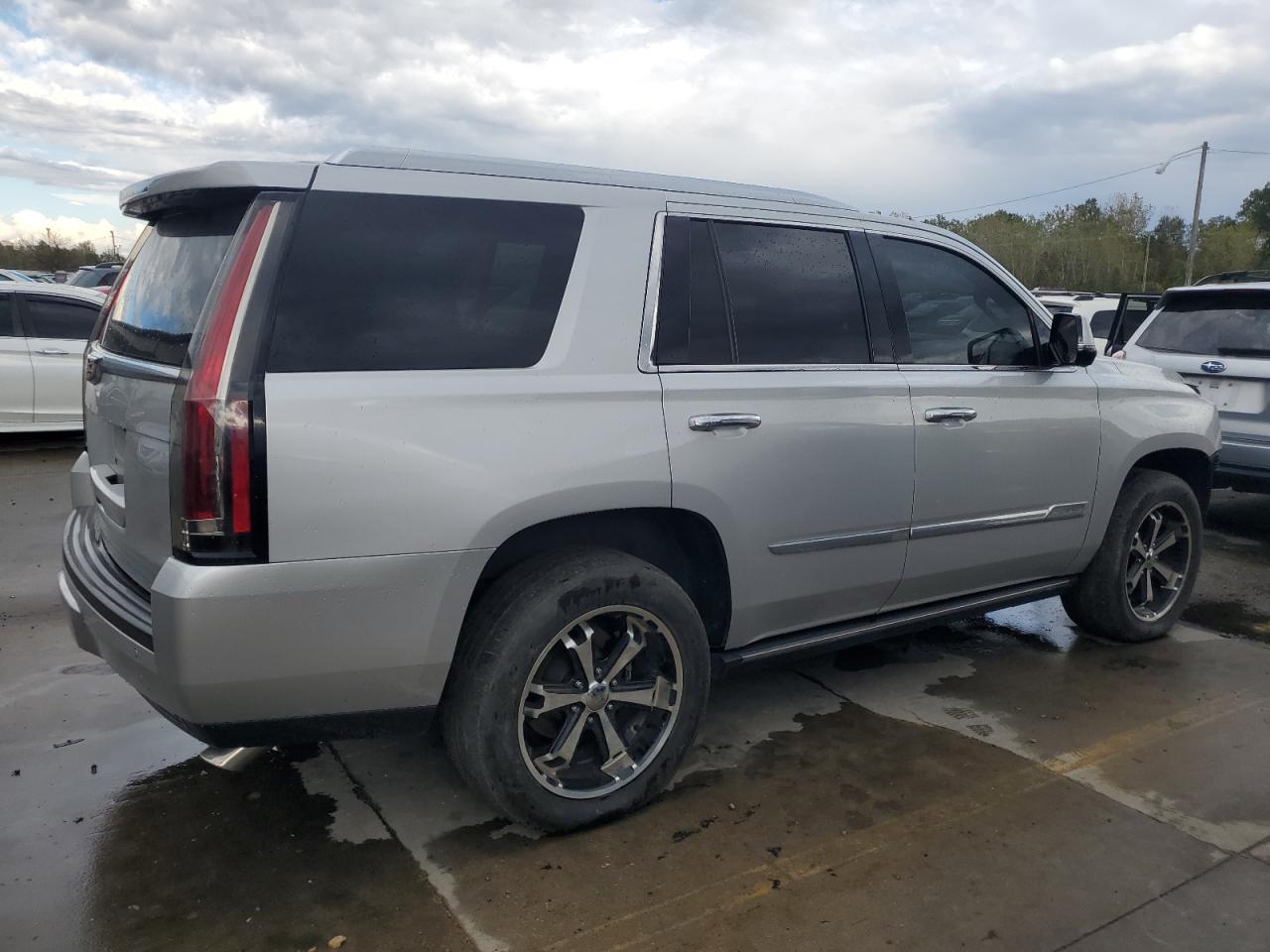 2016 Cadillac Escalade VIN 1GYS4CKJ8GR179084 Copart auction photo, front end damage thumbnail 3
