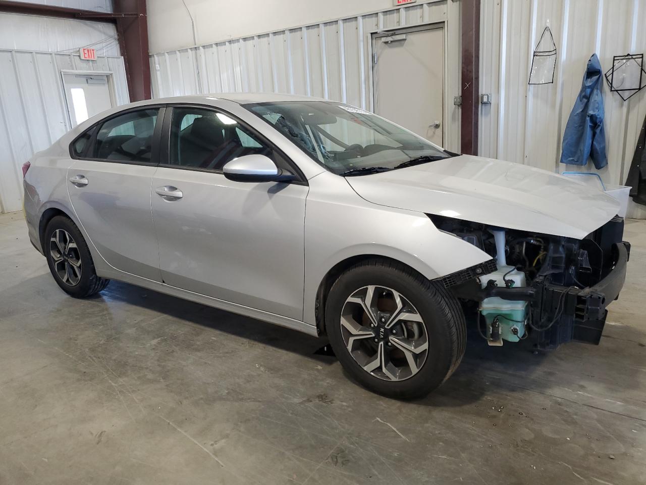 2020 KIA Forte VIN 3KPF24AD3LE170149 Copart auction photo, front end / side damage thumbnail 4