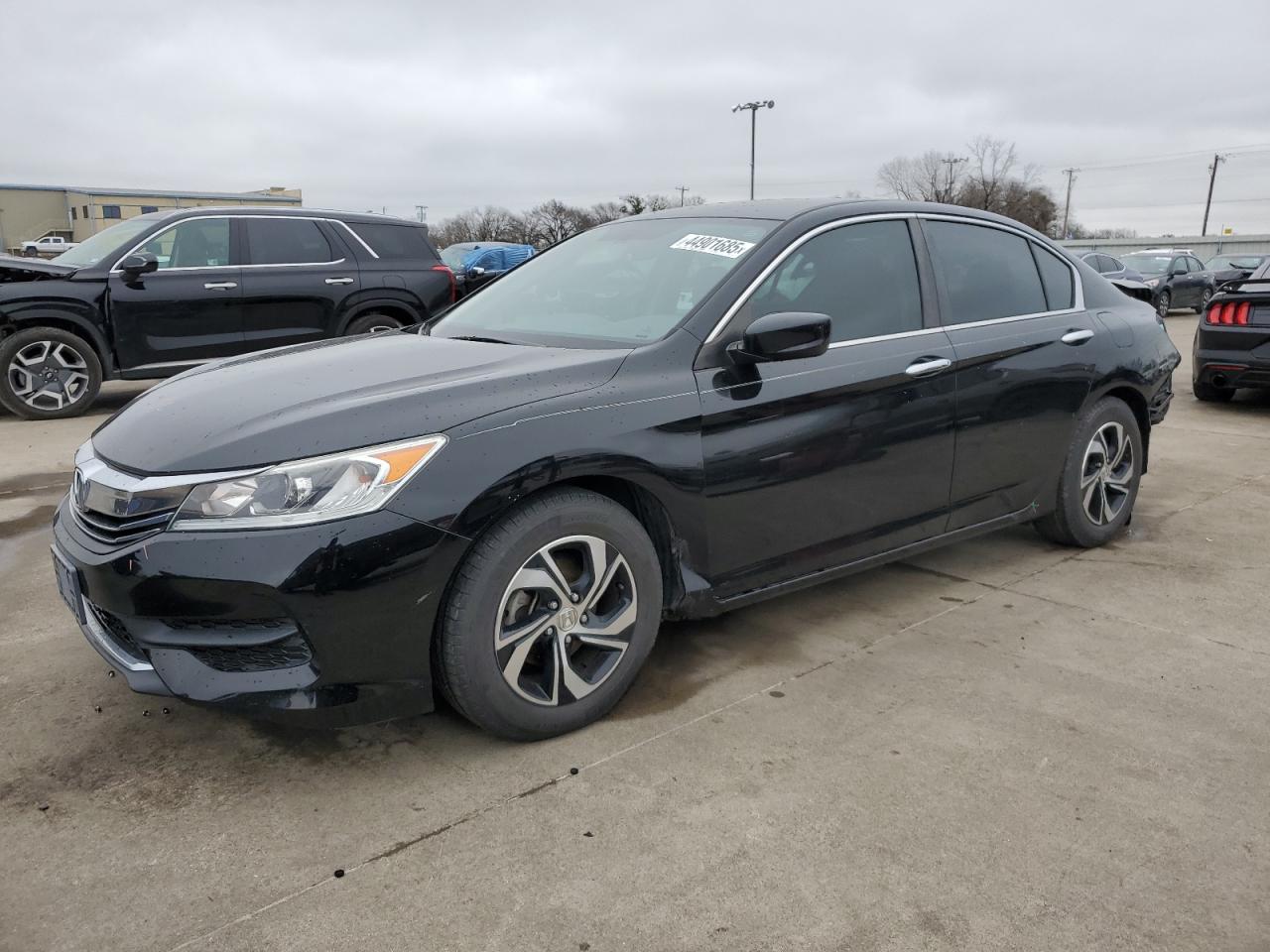 2017 Honda Accord VIN 1HGCR2F35HA275242
